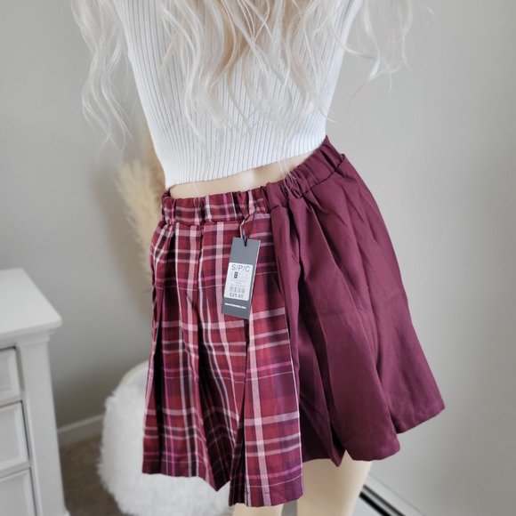 NWT Burgrundy and pink plaid pleated y2k style school girl mini skirt. - Picture 4 of 10
